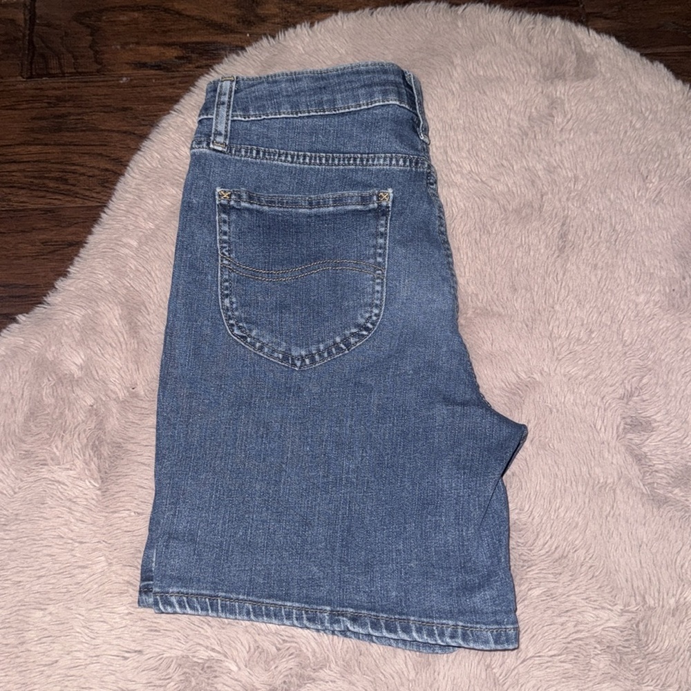 Lee blue jean denim shorts women’s short mid rise toned up button zip pockets 6M - Picture 4 of 12